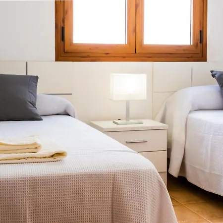 بيت للعطل Live Caletillas Taunus Pool كانديلاريا