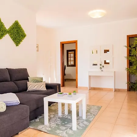 Live Caletillas Taunus Pool * كانديلاريا