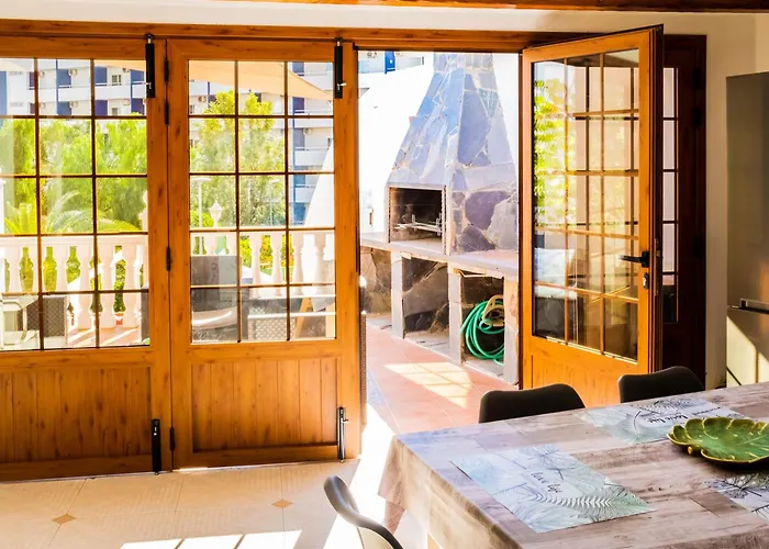 Live Caletillas Taunus Pool * Candelaria