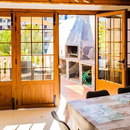 Live Caletillas Taunus Pool * Candelaria