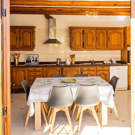 Live Caletillas Taunus Pool Candelaria